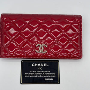 Preloved Chanel Red Quilted Patent Bifold Leather Long Wallet