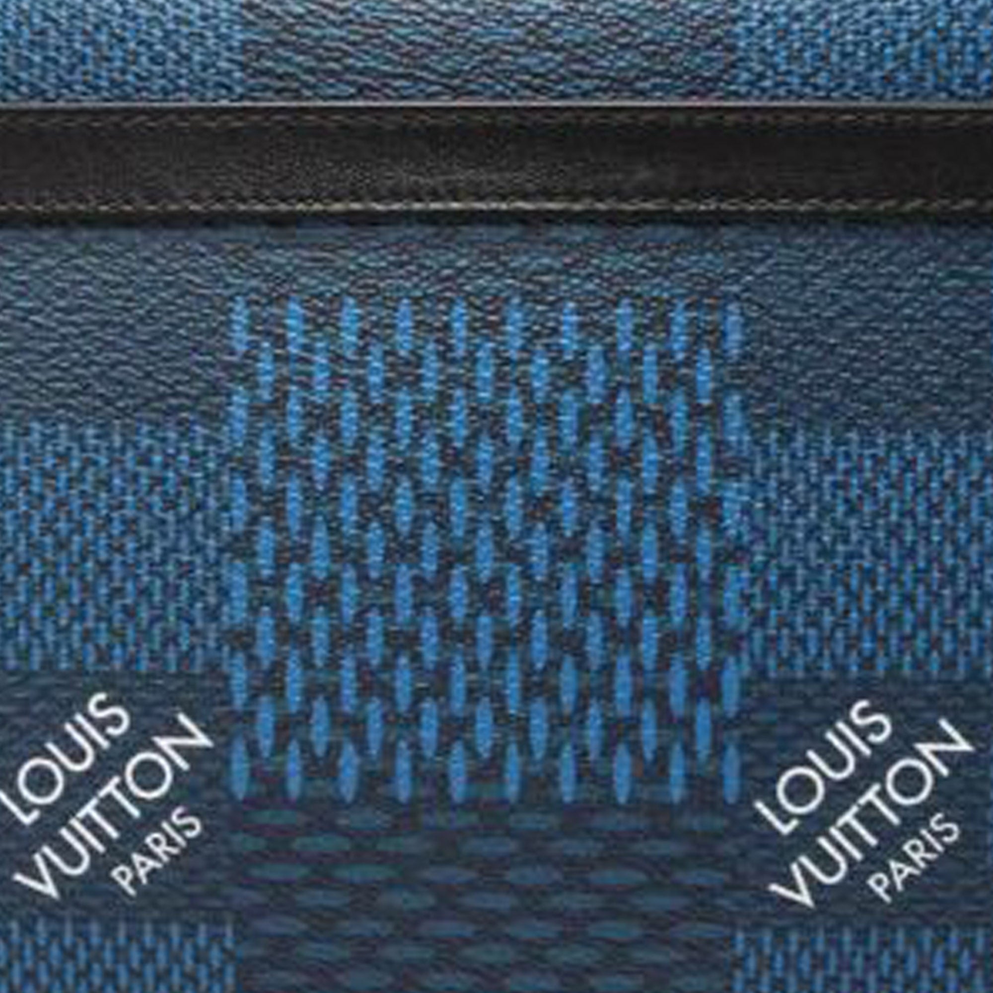 LOUIS VUITTON. Messenger bag in graphite checkerboard ca…