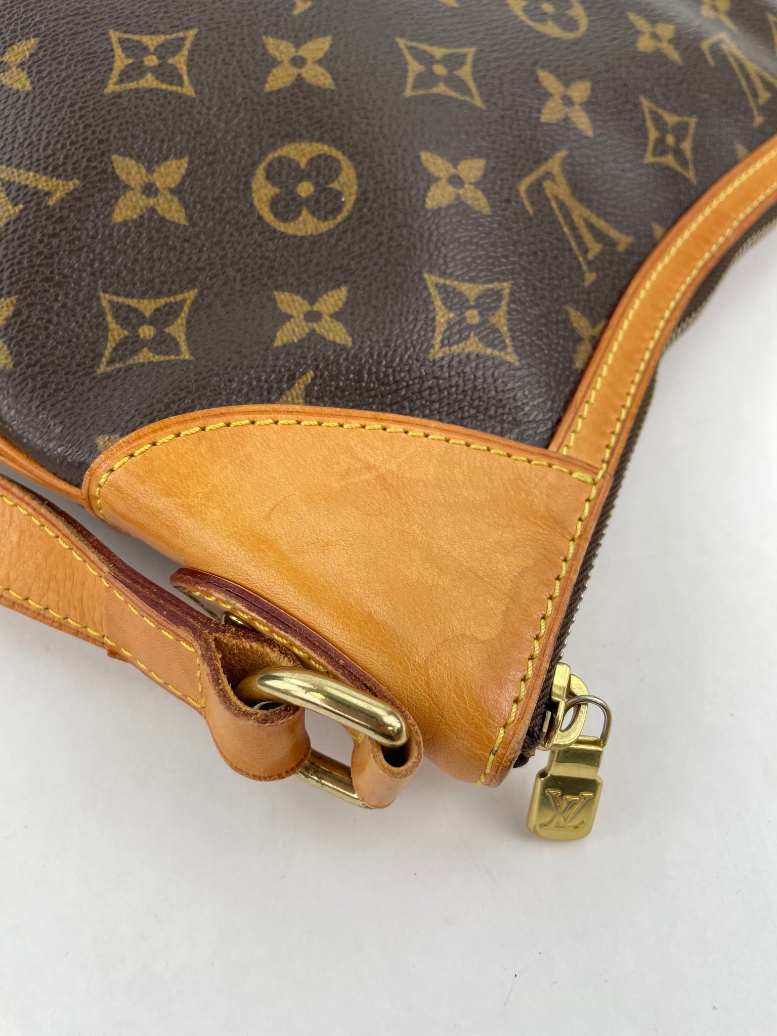 Louis Vuitton // Monogram Odeon Bag – VSP Consignment