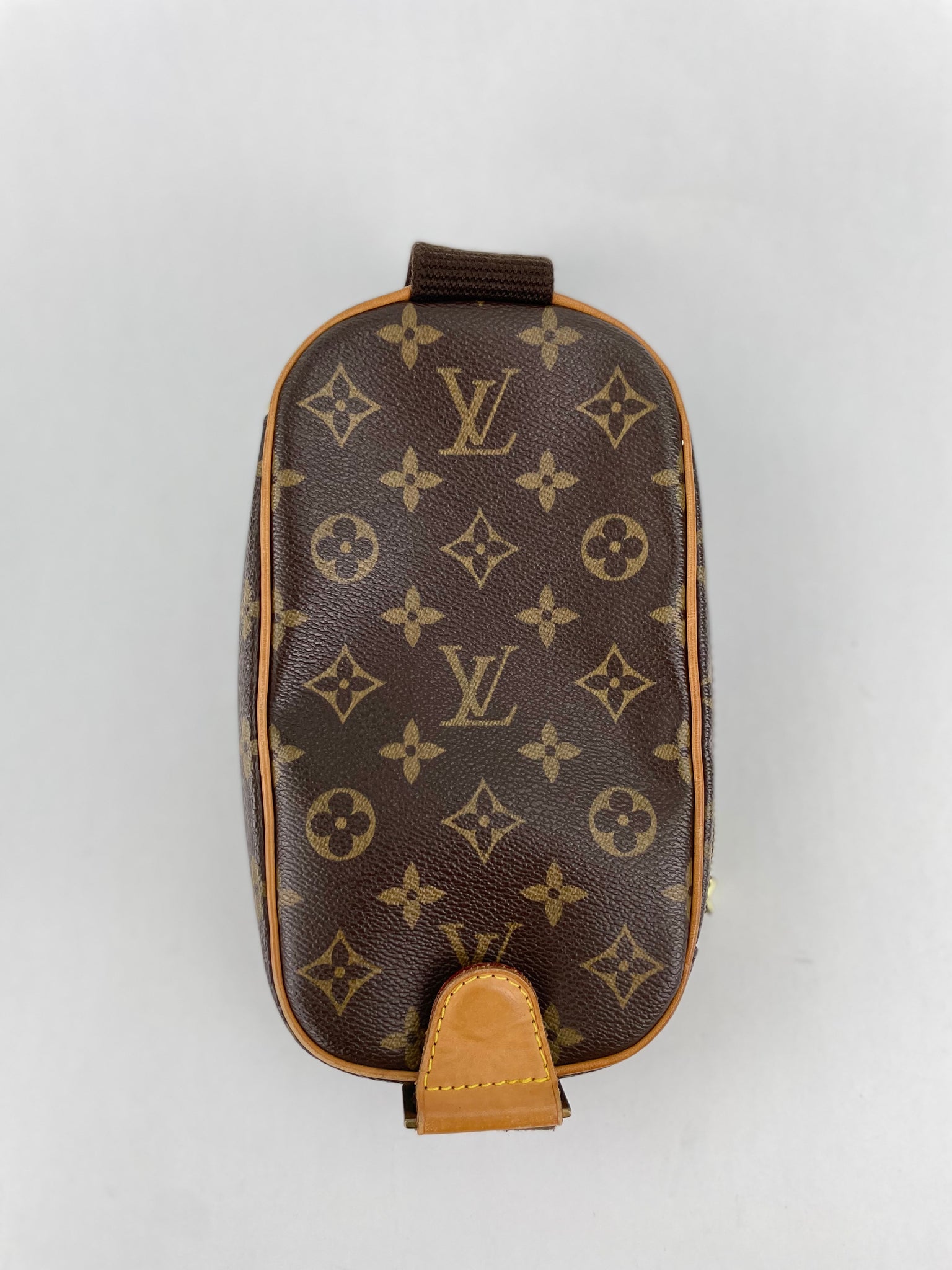 ilovekawaii C01908 Louis Vuitton Monogram Pochette Gange Shoulder