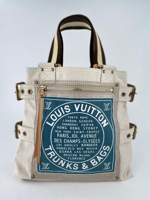 louis vuittons trunks and bags