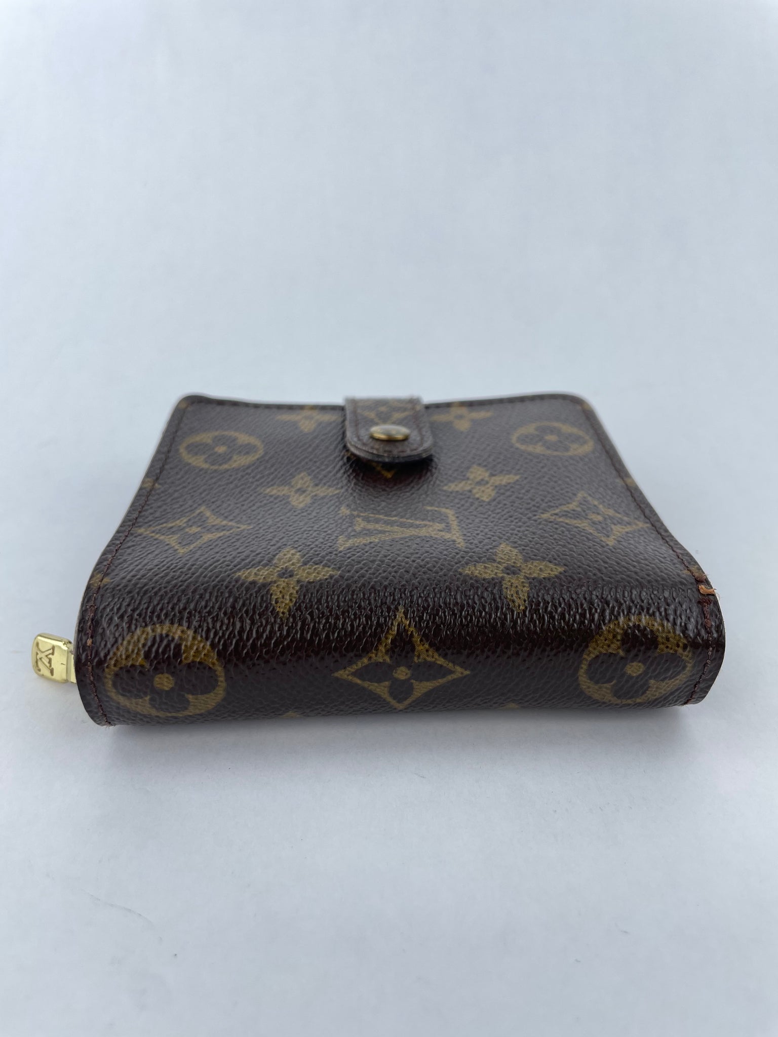 Louis Vuitton Brown Monogram Lv Classic Compact Zippy Bifold Wallet -  Tradesy