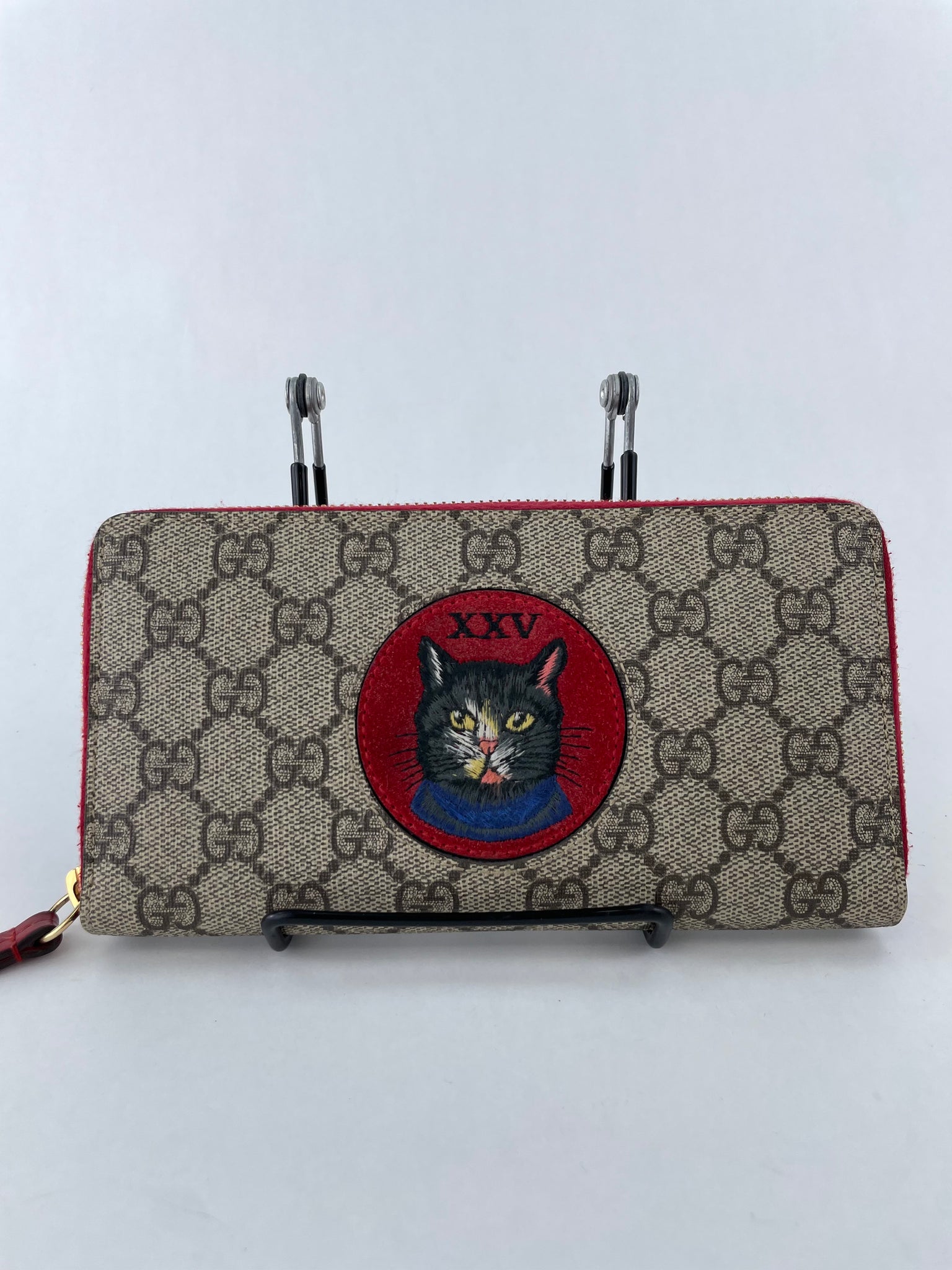 Gucci Beige/Red GG Supreme Limited Edition Bosco Patch Zip Around Wallet  Gucci