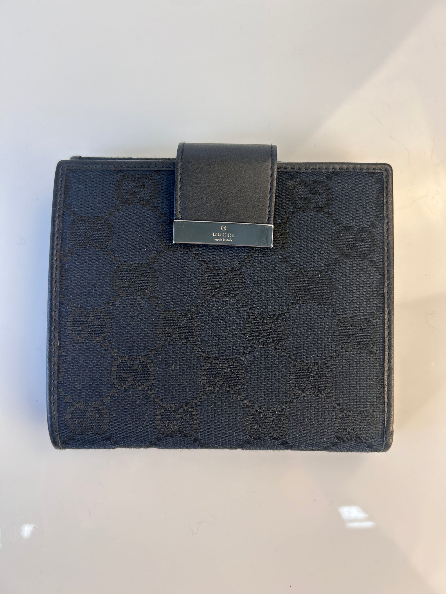 PRELOVED Gucci Black Leather and GG Canvas Compact Wallet GBQ3497 041224 B