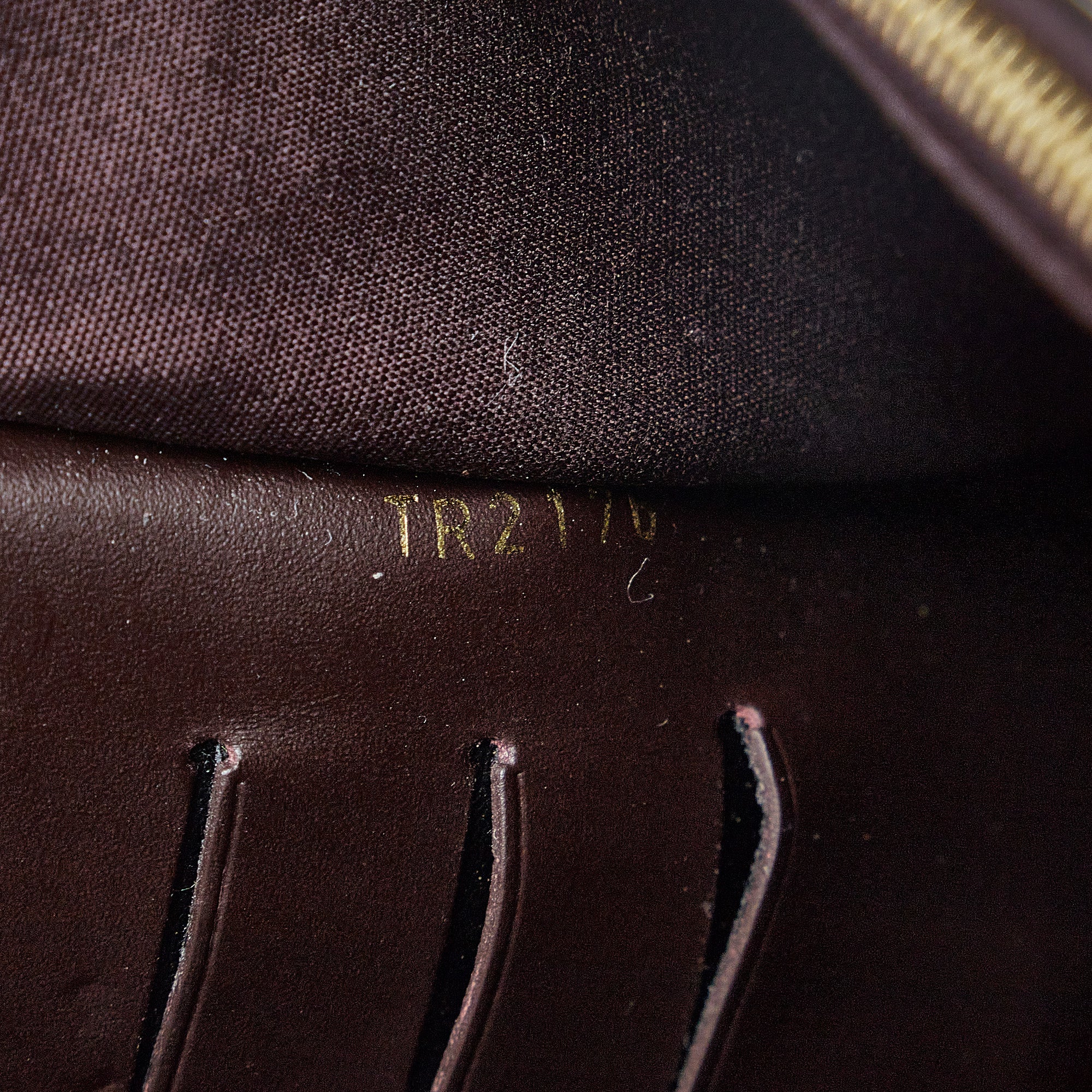 Louis Vuitton Amarante Monogram Vernis Summit Drive Bag - Secondluxury