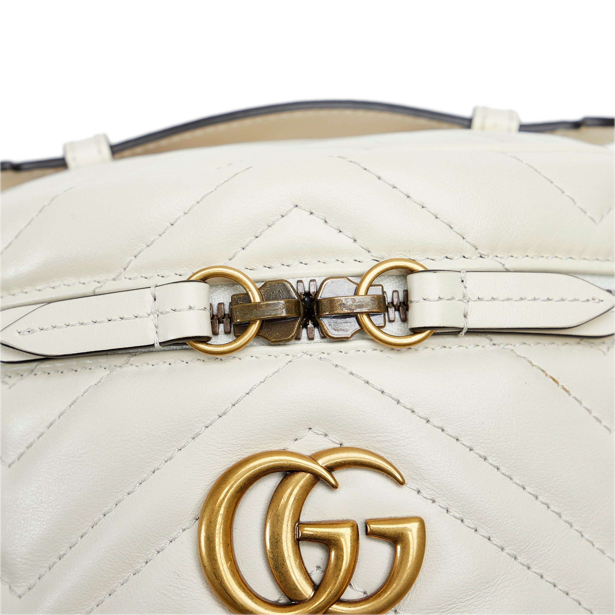 Pre-Loved Gucci Mini GG Marmont Matelasse Leather Round Backpack GUCCI GG Marmont Mini Round Leather Black Crossbody Bag main image 2