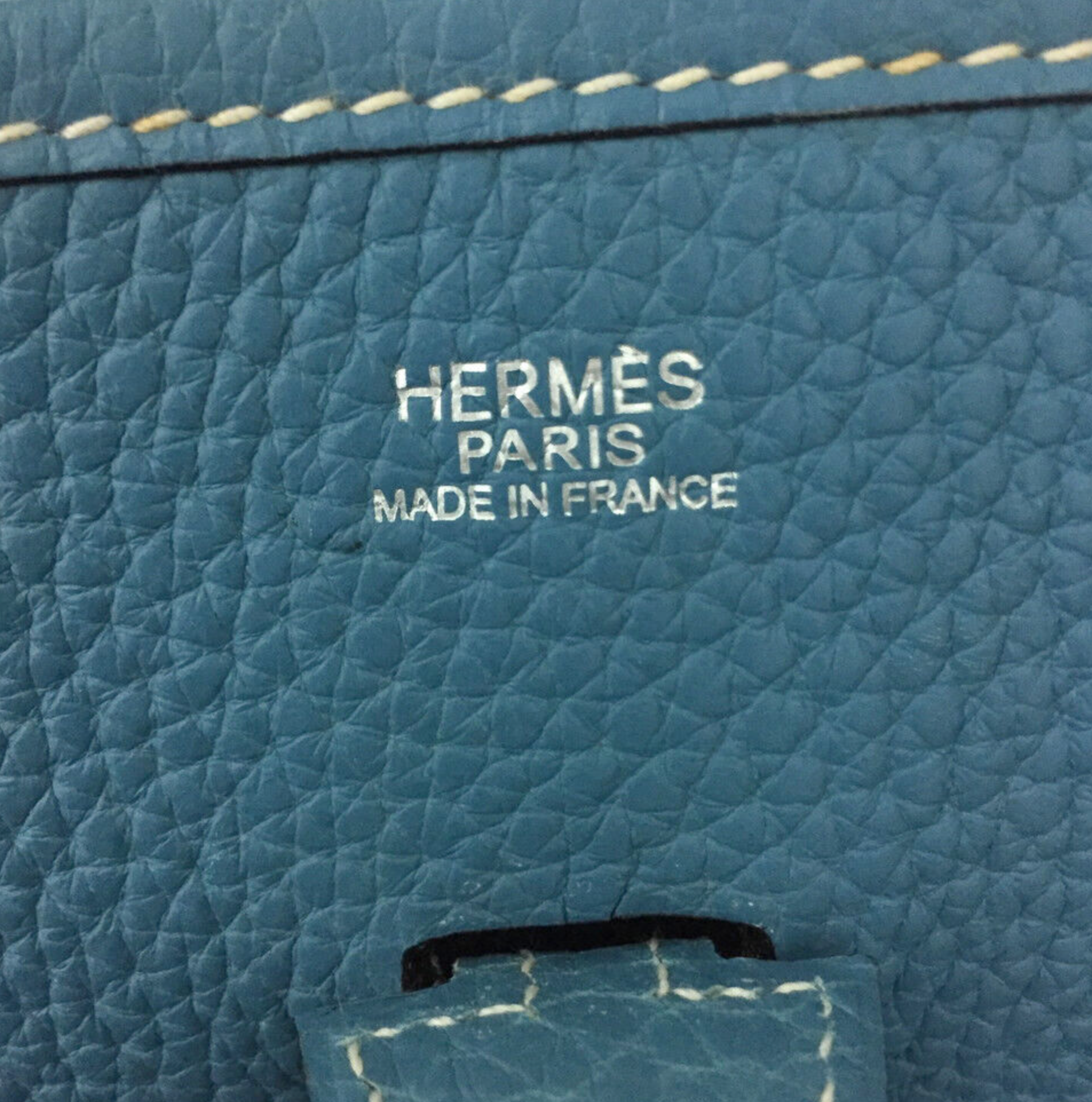 Authenticated Used Hermes Victoria 43 Taurillon Clemence Blue Indigo X  Unisex Boston Bag 