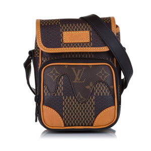 Louis Vuitton Nigo e Messenger Bag Limited Edition Giant Damier and  Monogram Canvas Nano Brown 6904933