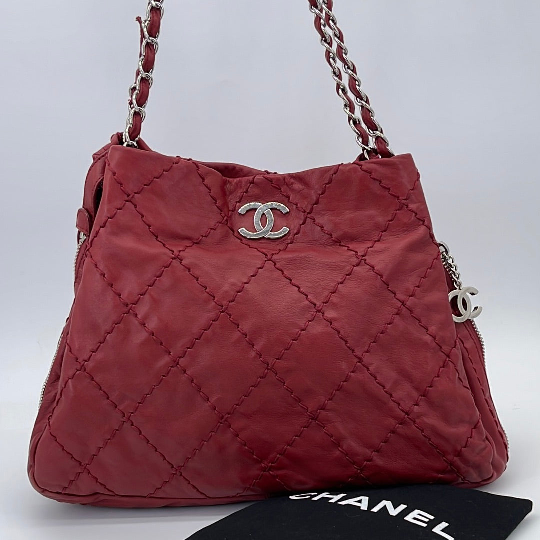 Chanel Handbags Red Leather ref.717792 - Joli Closet