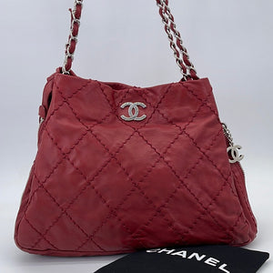 Preloved Chanel Red Leather Double Stitch Zip Around Chain Hobo Bag 11 –  KimmieBBags LLC