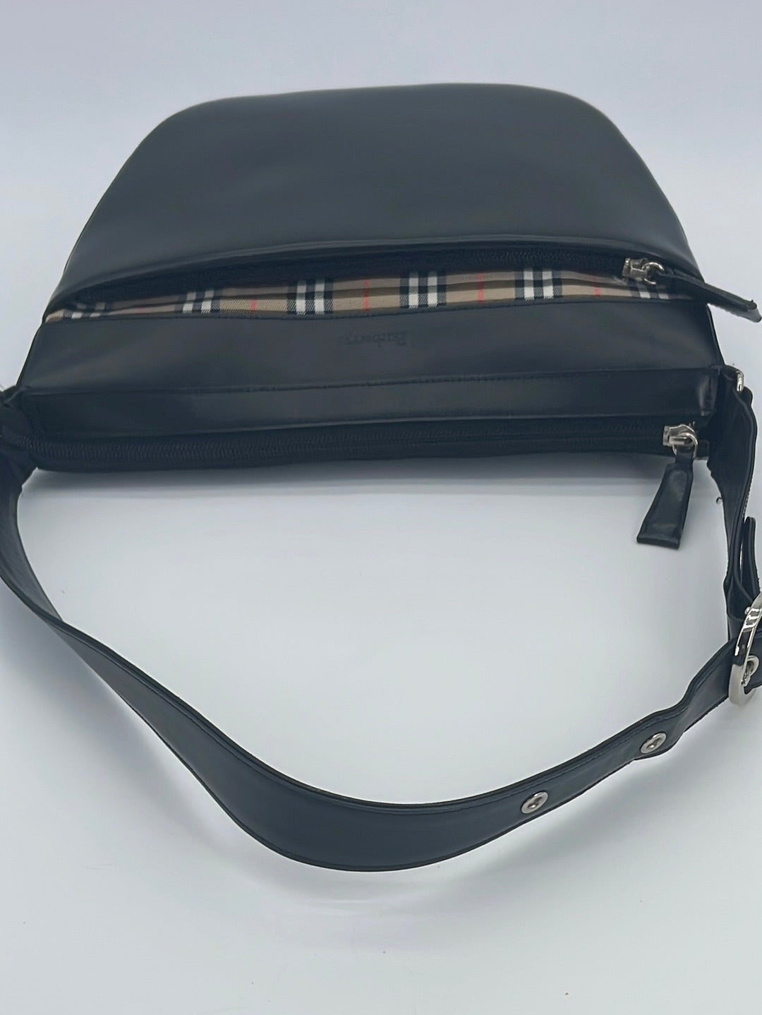 Preloved Burberry Black Leather and Check Interior Shoulder Bag 3CGMB2H 050423
