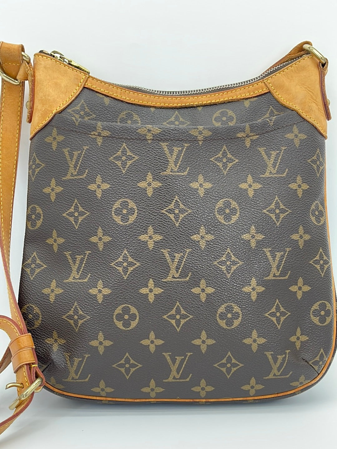 Buy Brand New & Pre-Owned Luxury LOUIS VUITTON ODEON PM M56390