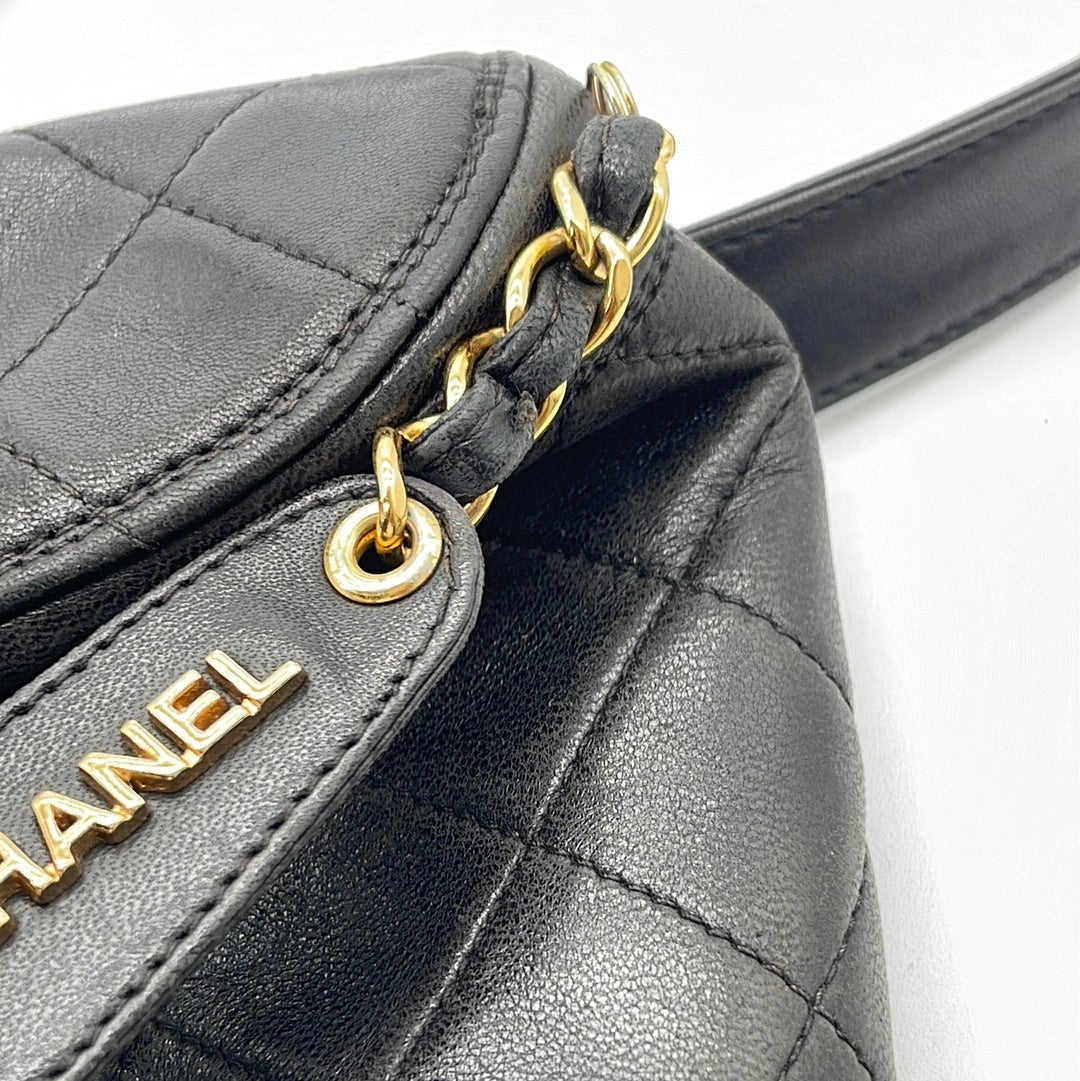 CHANEL Vintage Single Flap Lambskin Belt Bag in Black
