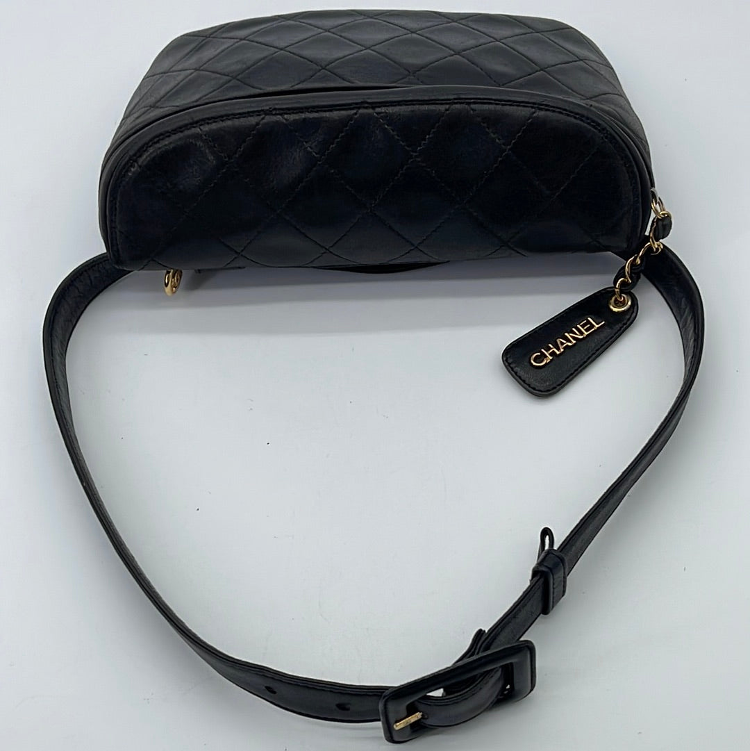 VIntage Chanel Black Lambskin Medium 30 Zip Belt Bag 3829398