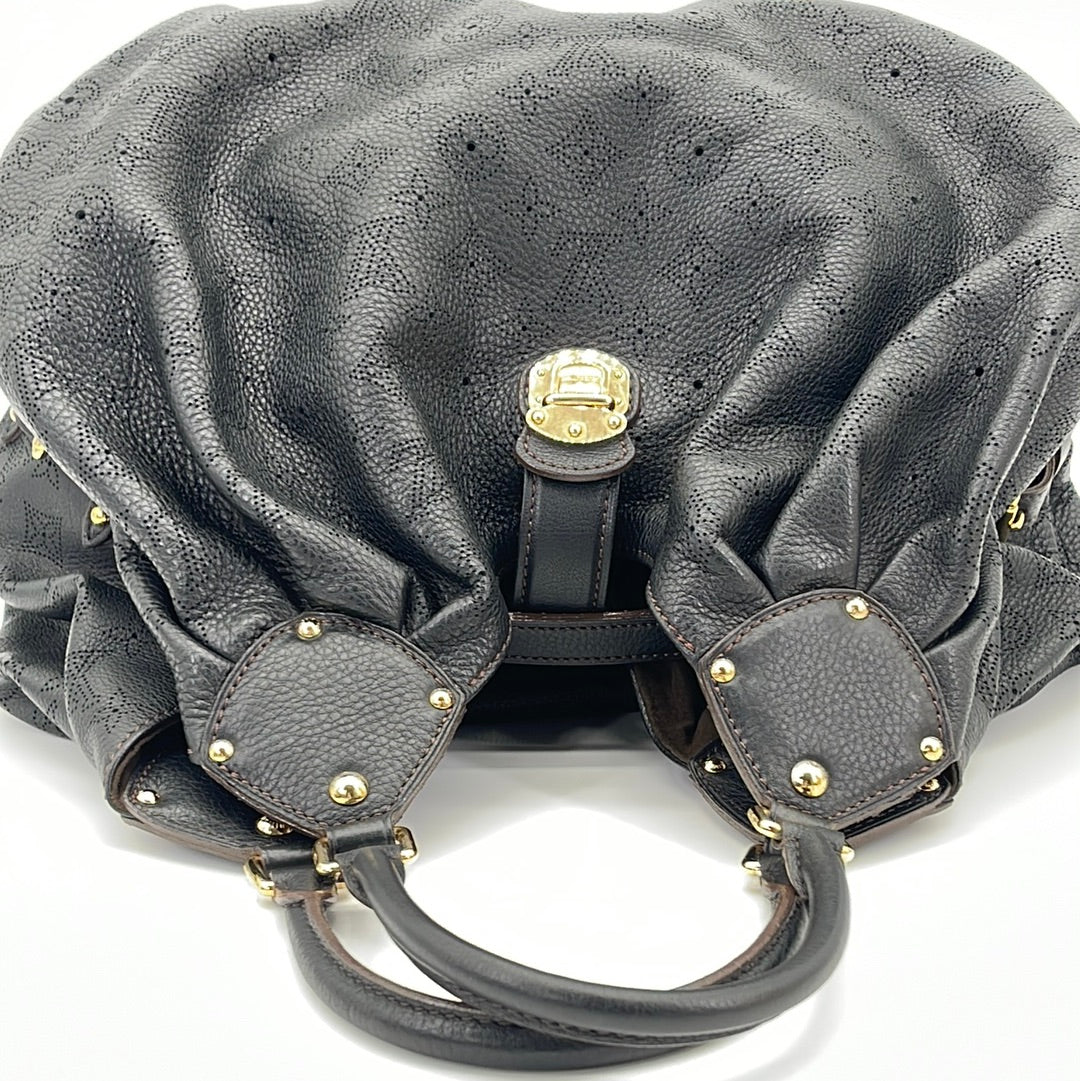 PRELOVED Louis Vuitton XL Hobo Black Mahina Leather Shoulder Bag TH200 –  KimmieBBags LLC