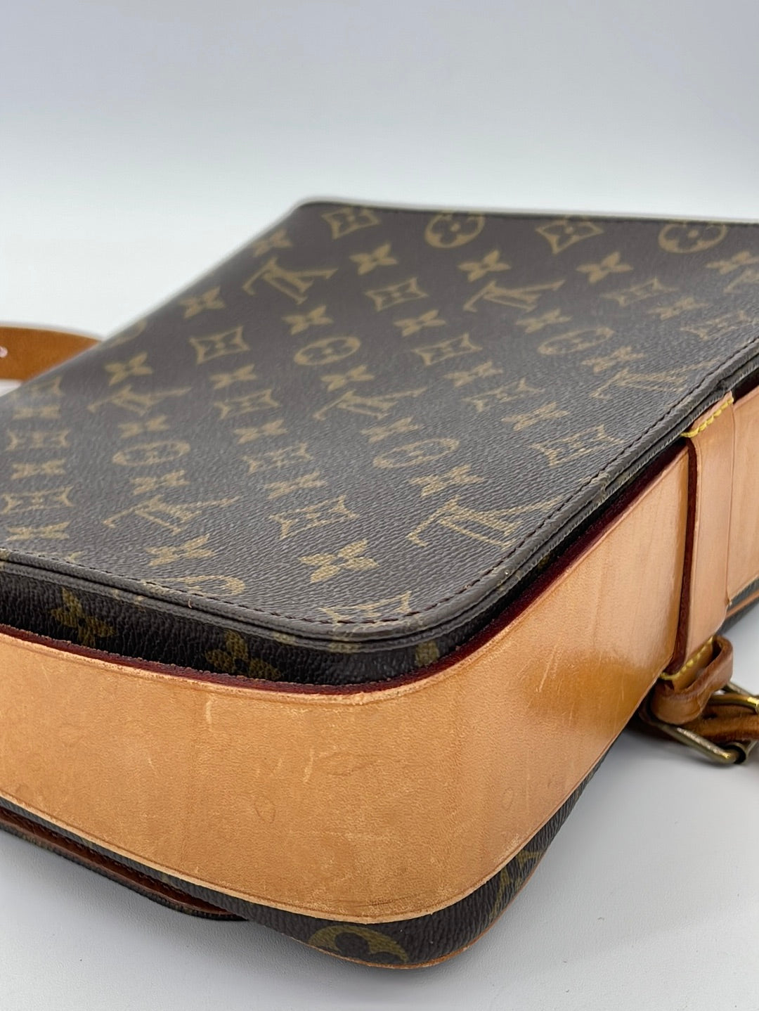 Louis Vuitton Cartouchiere GM Crossbody Bag – Timeless Vintage Company