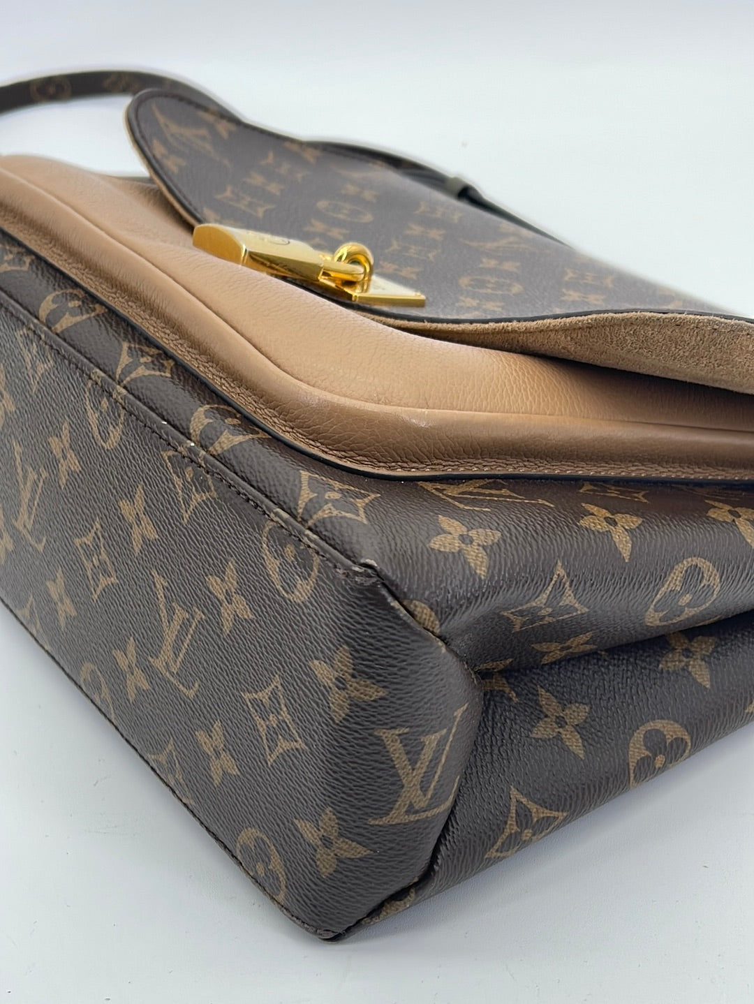 Louis Vuitton MARIGNAN Monogram Casual Style 2WAY Bi-color Leather Elegant  Style