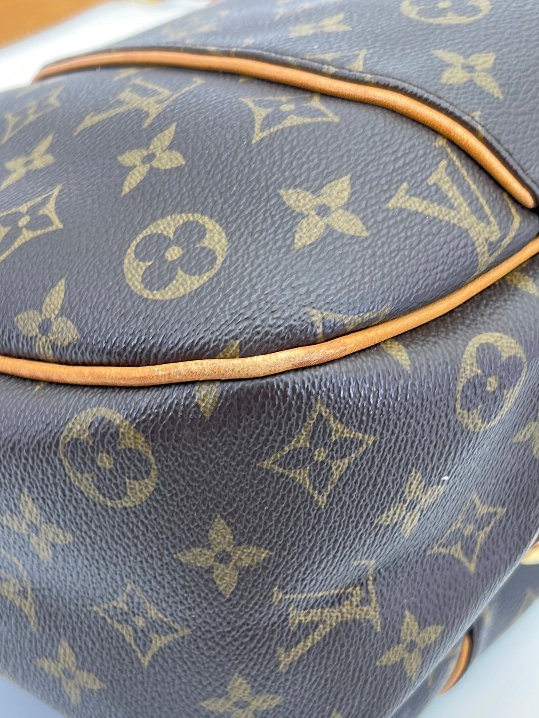 Authenticated Used Louis Vuitton LOUIS VUITTON Monogram Berry PM One  Shoulder Bag M41623 