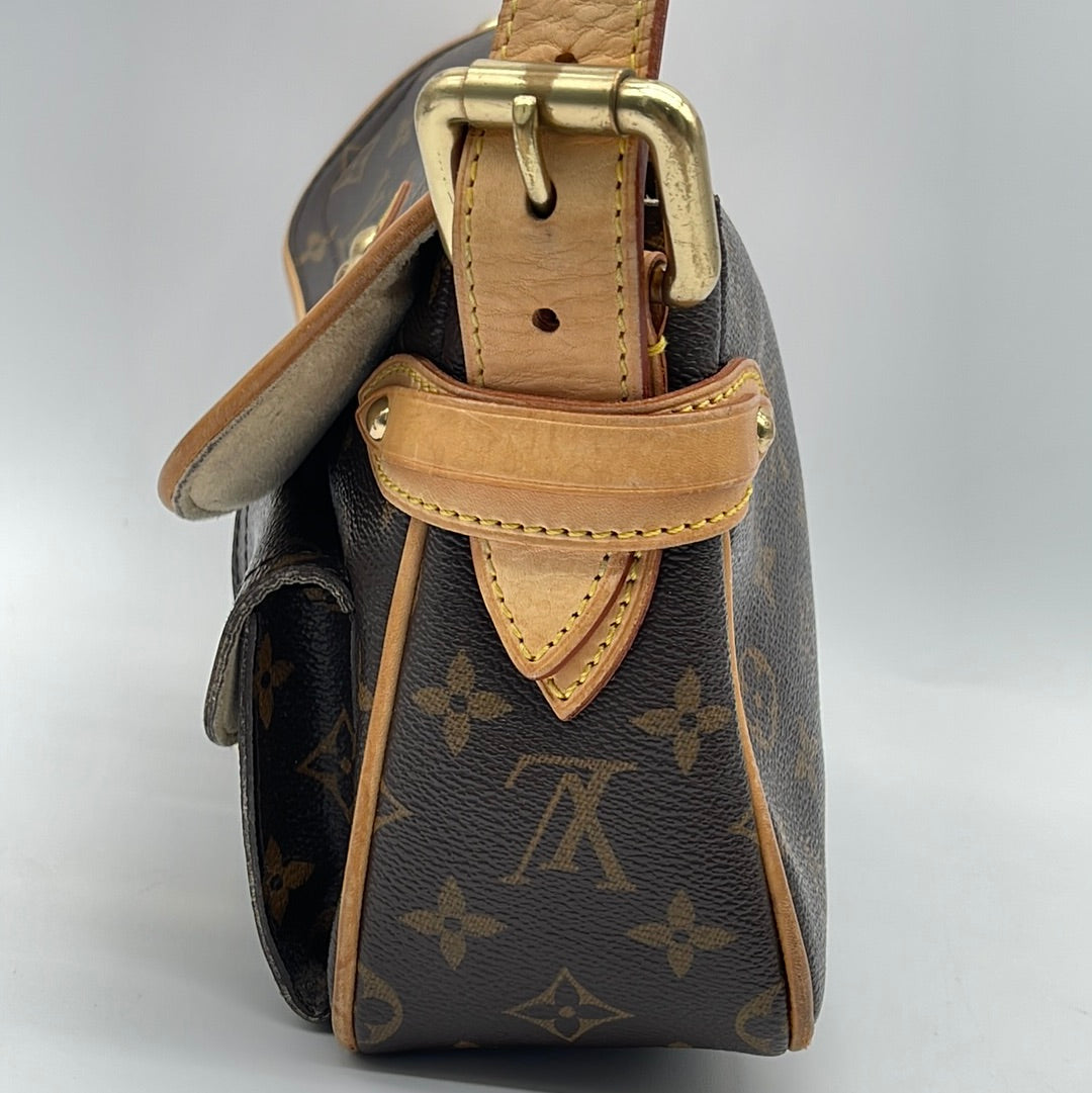 Louis Vuitton: Pre-Owned Monogram Prism 180865/22