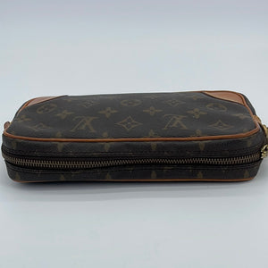 Marly vintage leather clutch bag