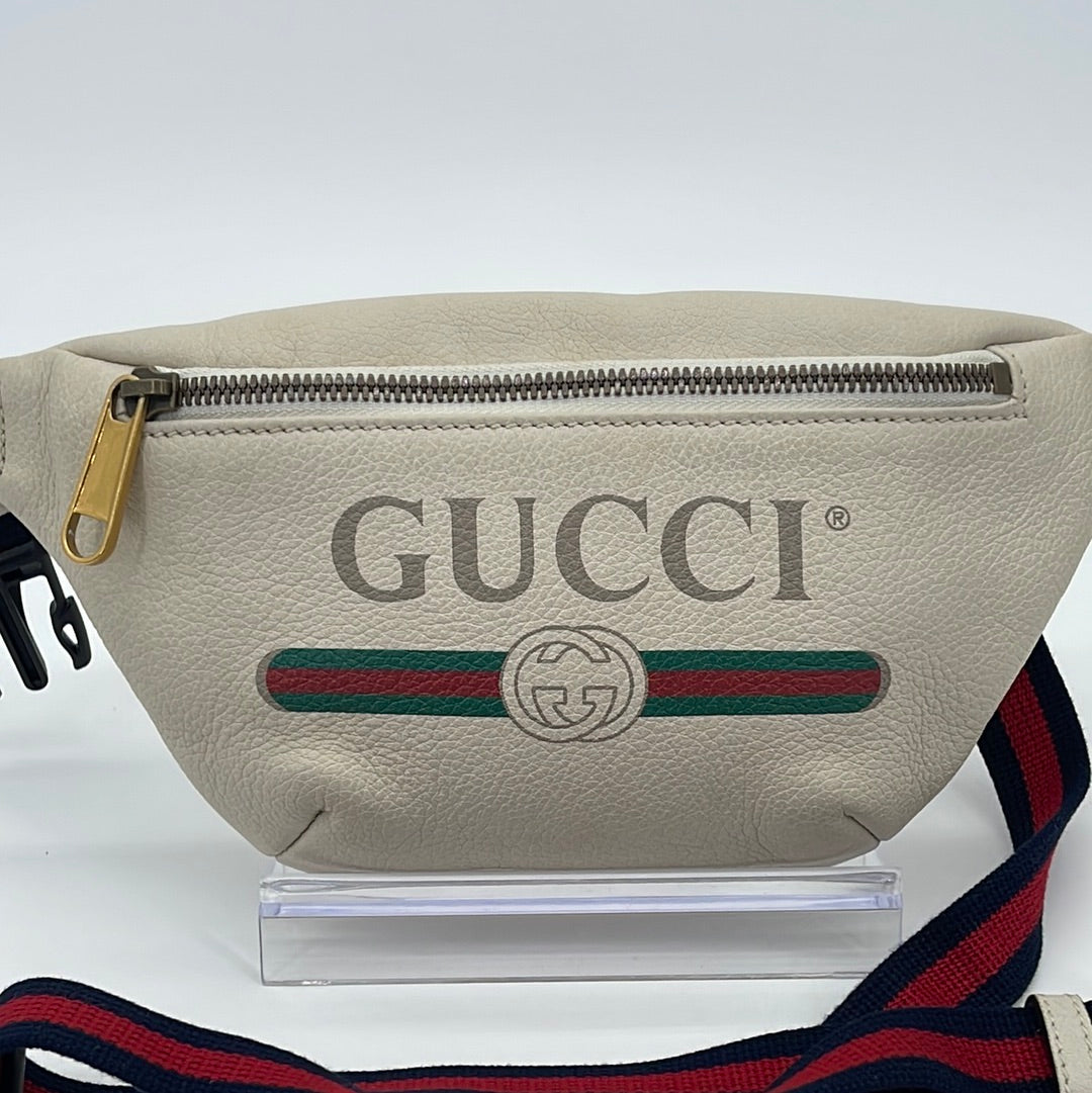 Preloved Gucci White Pebbled Leather Logo Belt Bag 527792204991 061423