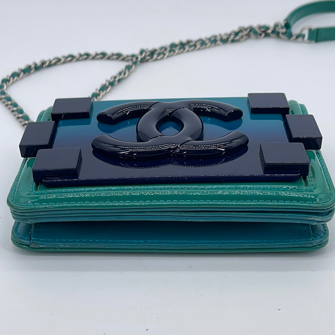 Preloved Chanel Plexiglass Patent Mini Boy Brick Flap CC Shoulder