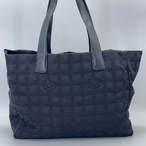 Pre-Owned & Vintage CHANEL Handbags for Women