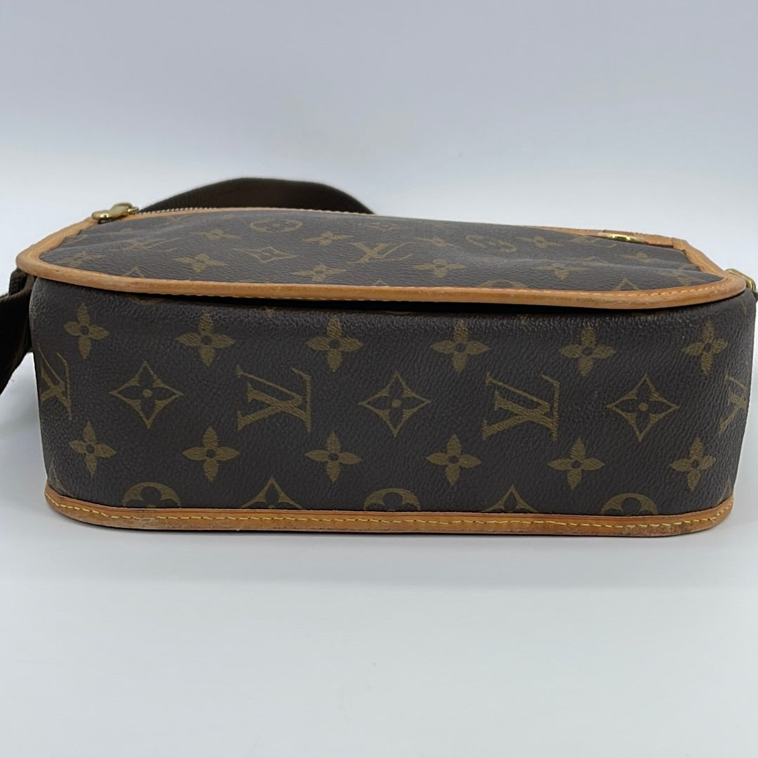 Louis Vuitton Brown Monogram Sac Bosphore Cloth ref.874981 - Joli