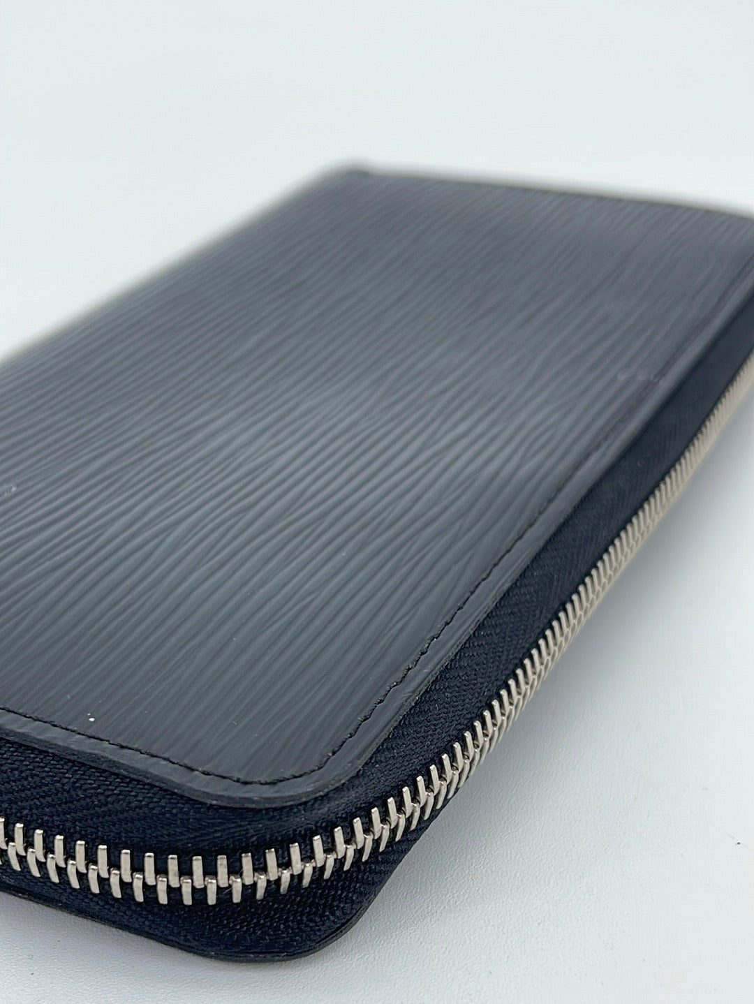 PRELOVED Louis Vuitton Damier Infini Leather Zippy Wallet CA3166 051223