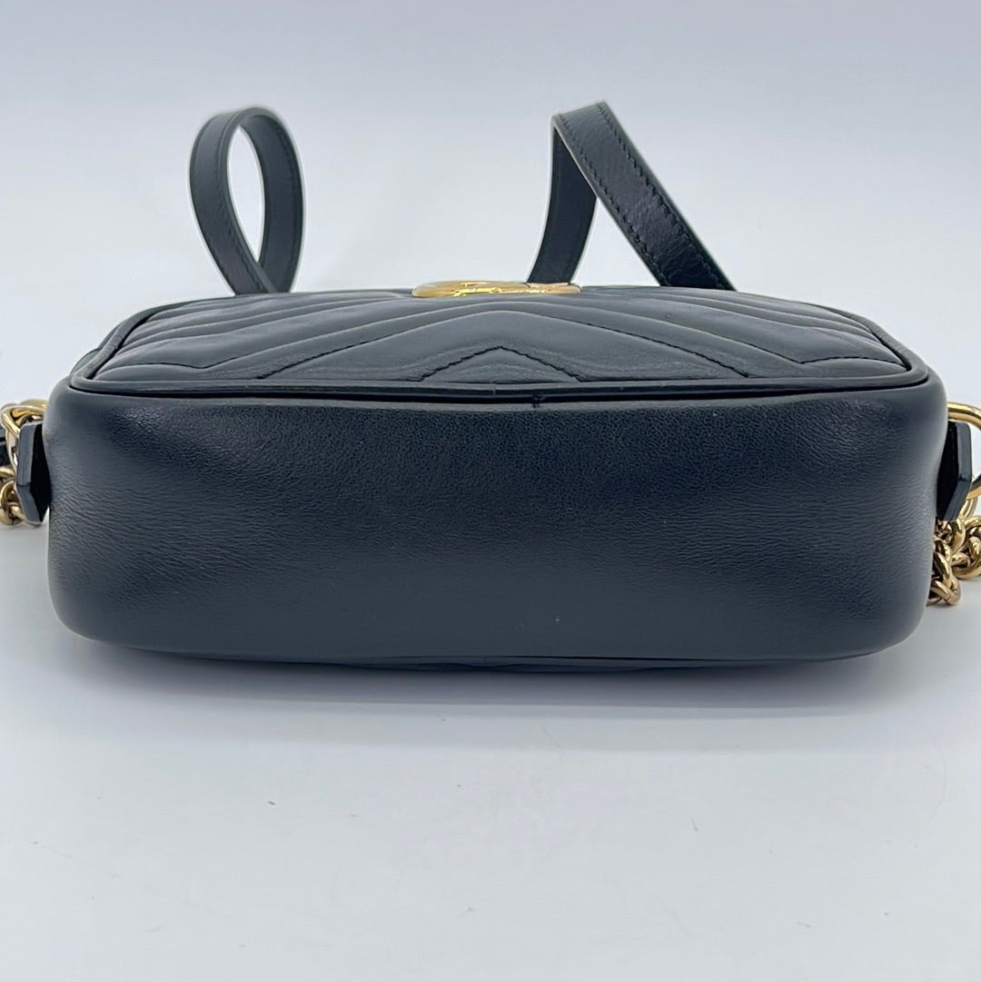 Gucci marmont camera bag Black Leather ref.699268 - Joli Closet