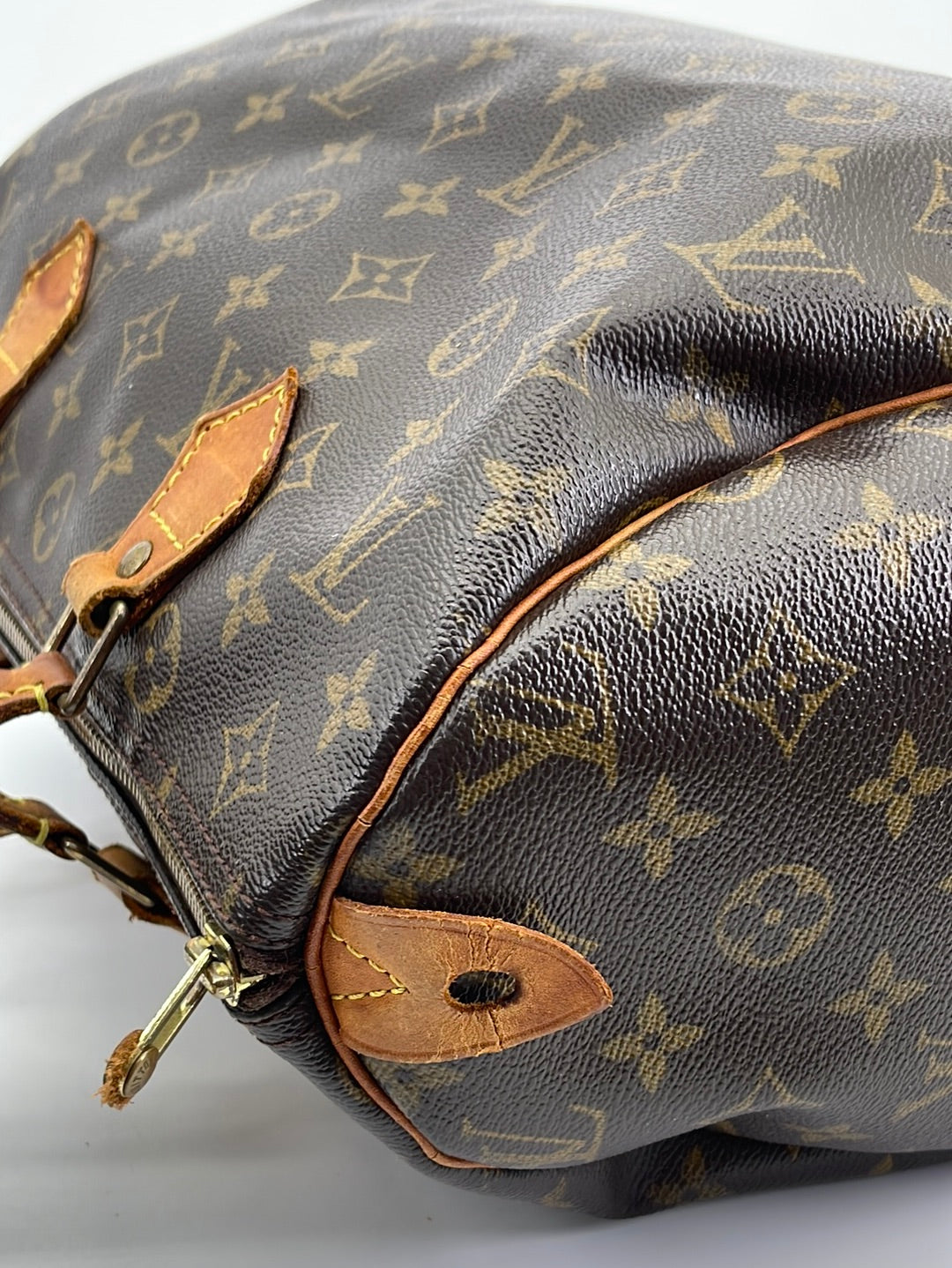 Louis Vuitton // 2007 Brown Monogram Speedy 30 Handbag – VSP Consignment