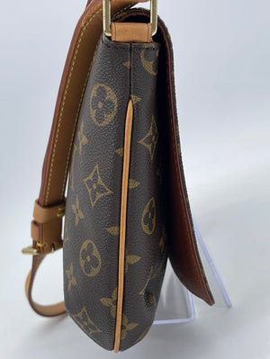 Pre-Owned LOUIS VUITTON Shoulder Bag Monogram Musette Tango SP0071