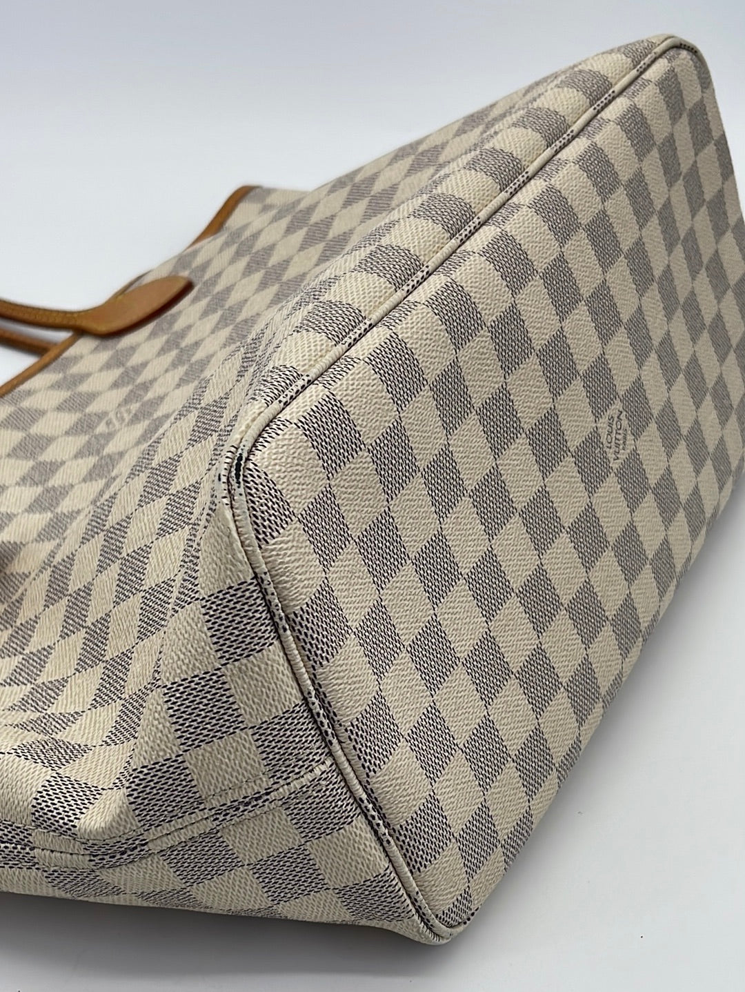 Louis Vuitton // 2014 Damier Azur Favorite MM Bag – VSP Consignment