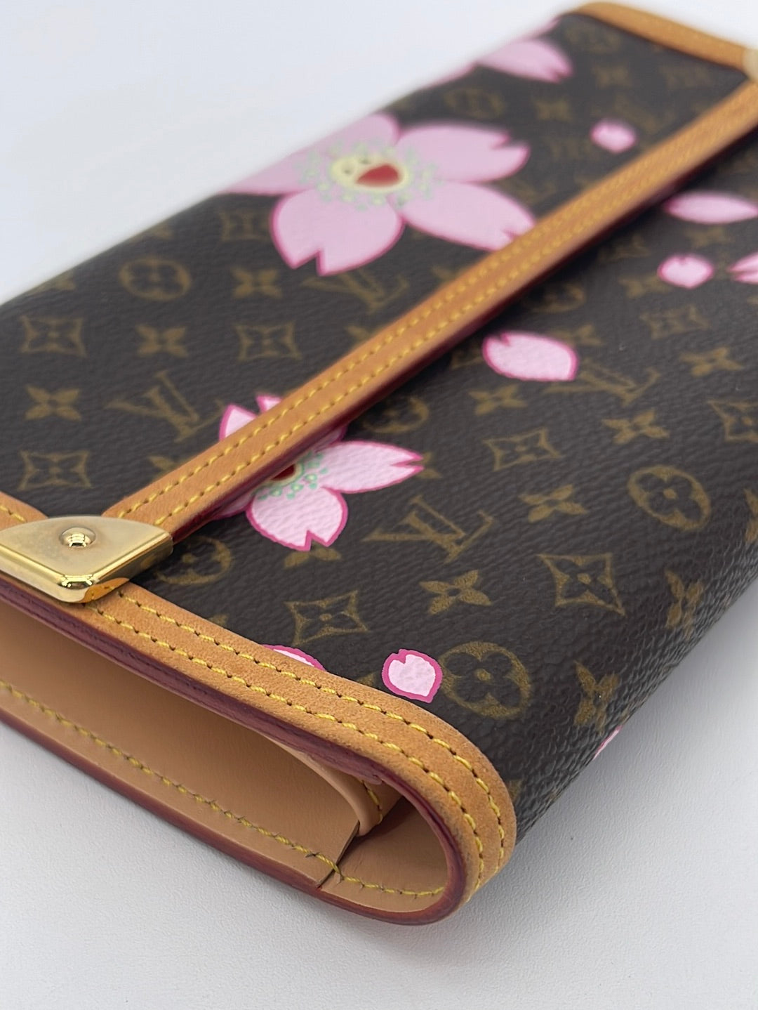 Preloved Louis Vuitton Monogram Cherry Blossom Porte Tresor Internatio –  KimmieBBags LLC