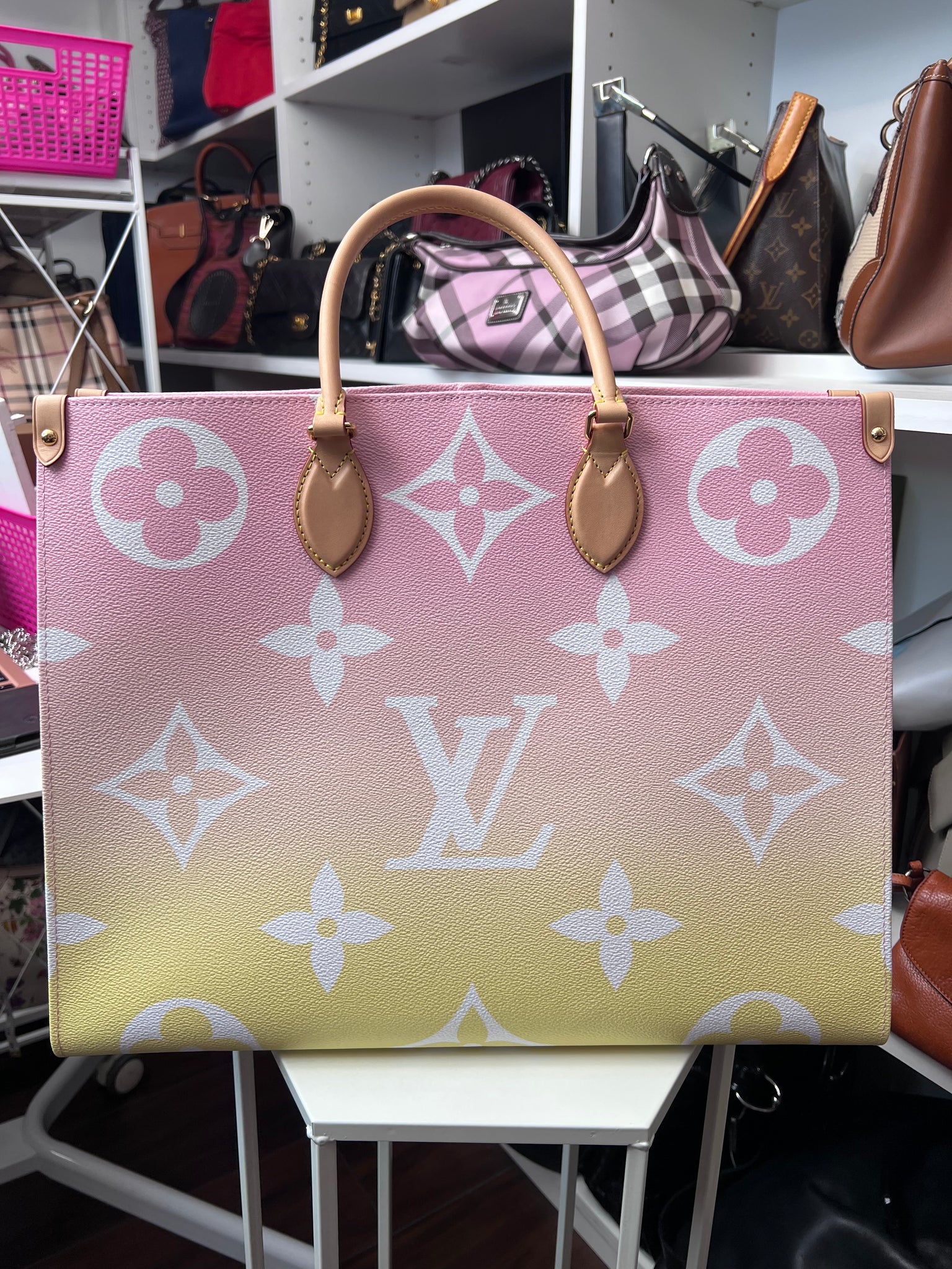 PRELOVED Louis Vuitton OnTheGo Tote Limited Edition By The Pool