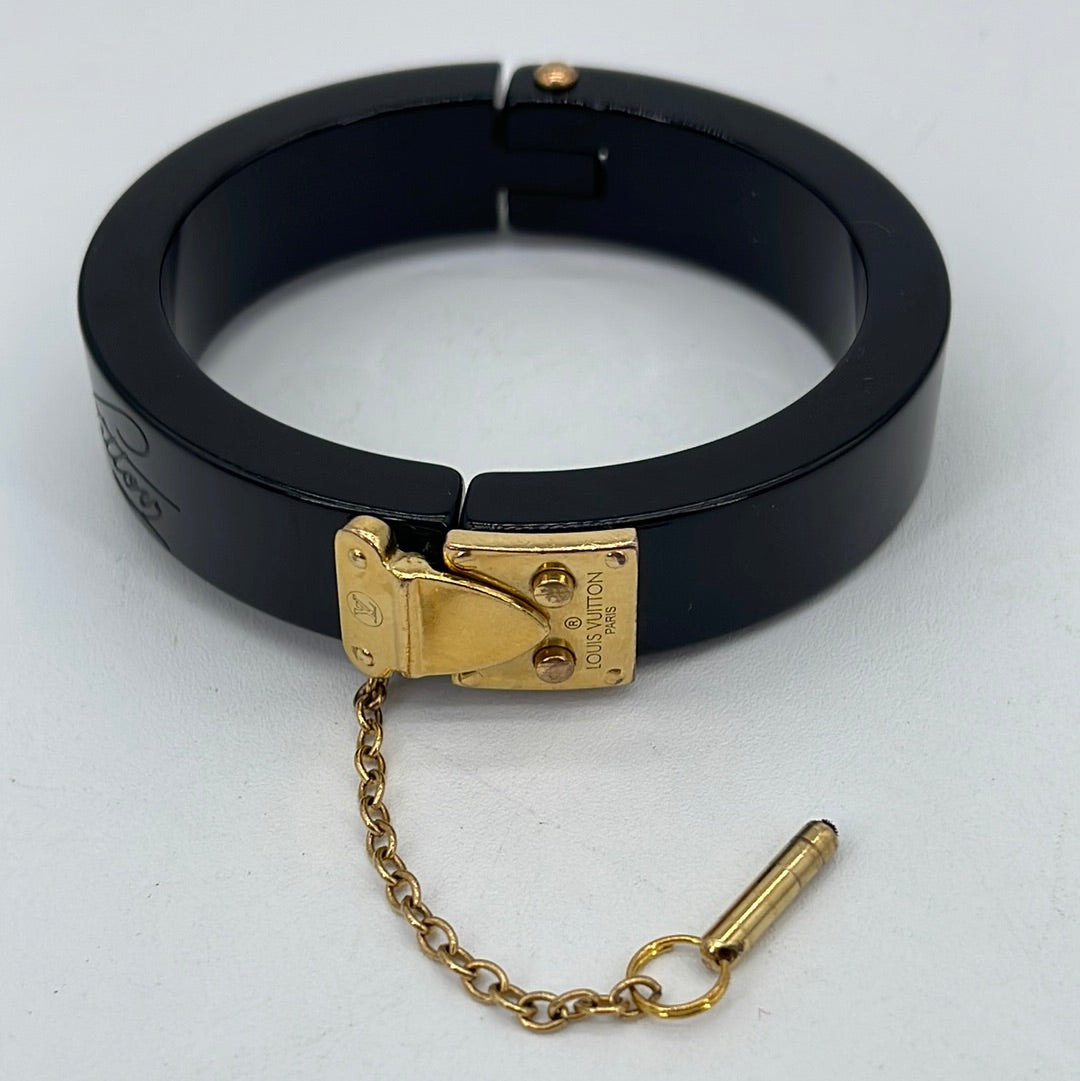 Louis Vuitton, Jewelry, Authentic Louis Vuitton M66236 Bracelet Lock Me  Bracelet Bangle Bracelet Plastic