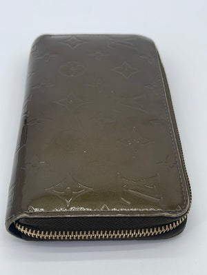 Preloved Louis Vuitton Green Monogram Vernis Zippy Wallet CA1069 052223 $100