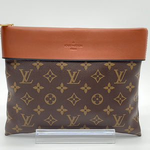 PRELOVED Louis Vuitton Tuileries Monogram Canvas with Leather Pochette –  KimmieBBags LLC
