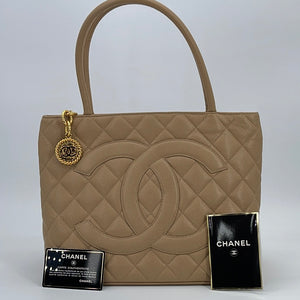 Chanel Pre Owned 2005-2006 Medallion tote bag - ShopStyle
