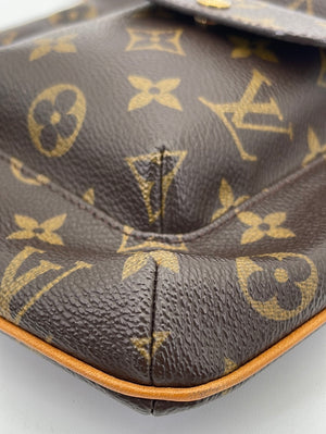 PRELOVED Louis Vuitton Monogram Partition Wristlet Clutch MI0053