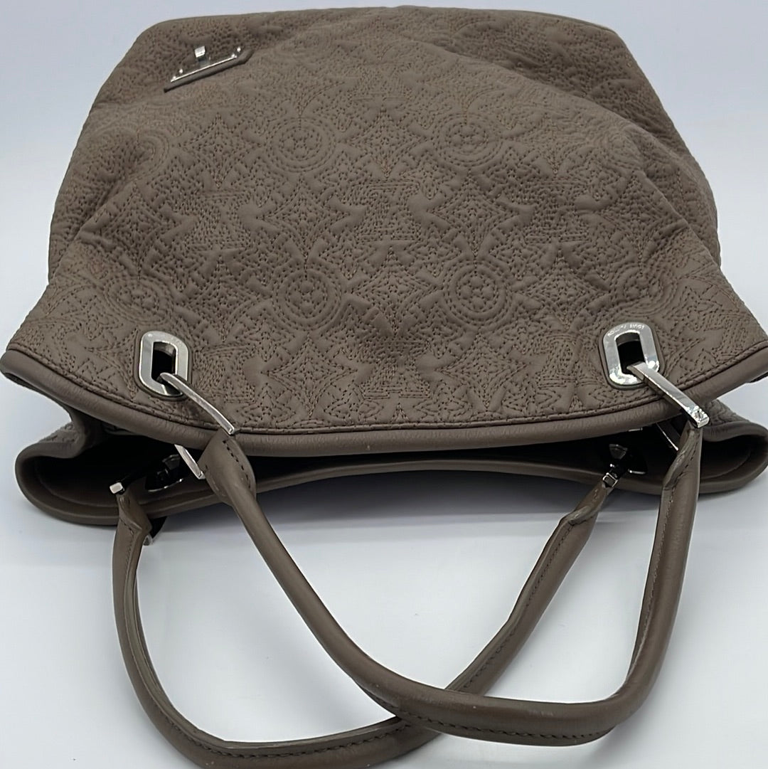 Antheia handbag Louis Vuitton Brown in Suede - 23479905