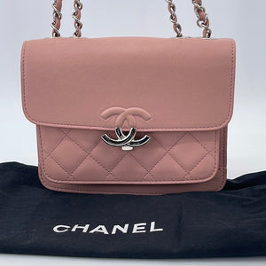 Preloved CHANEL Pink Goatskin CC Logo Box Flap Bag 25363913 062623