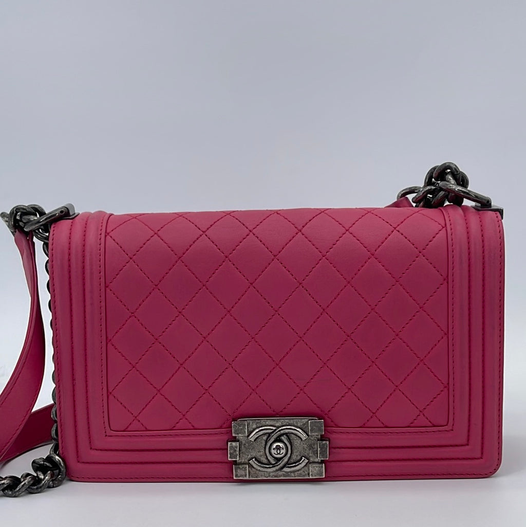 PRELOVED Chanel Pink Lambskin Medium Boy Flap Bag 19274341 071923 $300 OFF