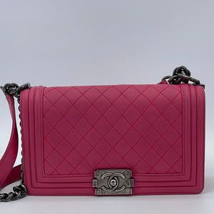 CHANEL Lambskin Quilted Medium Double Flap Red 170485