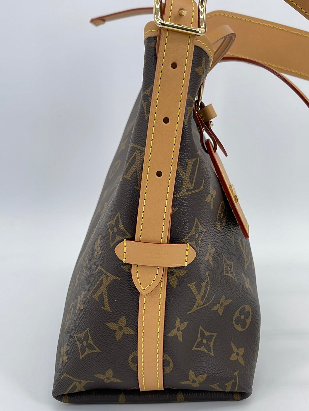 Louis Vuitton Monogram Carryall PM - Shoulder Bags, Handbags