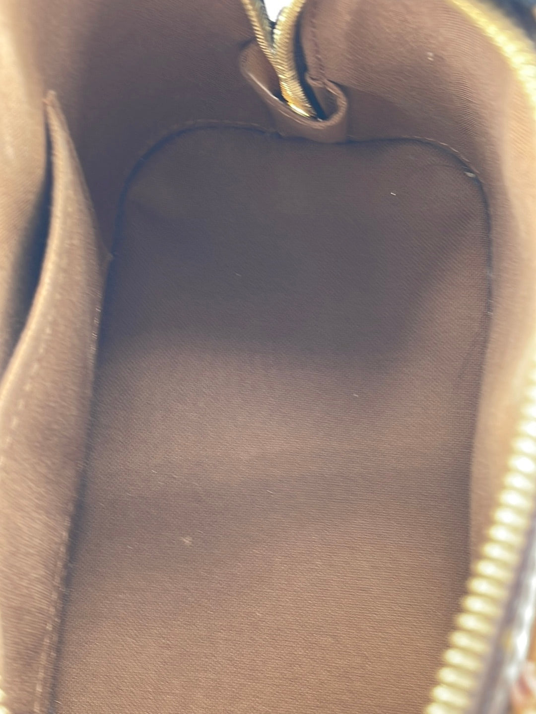 Louis Vuitton Monogram Alma BB Canvas Handbag w/Strap & Lock & Key Private  Deal - Organic Olivia