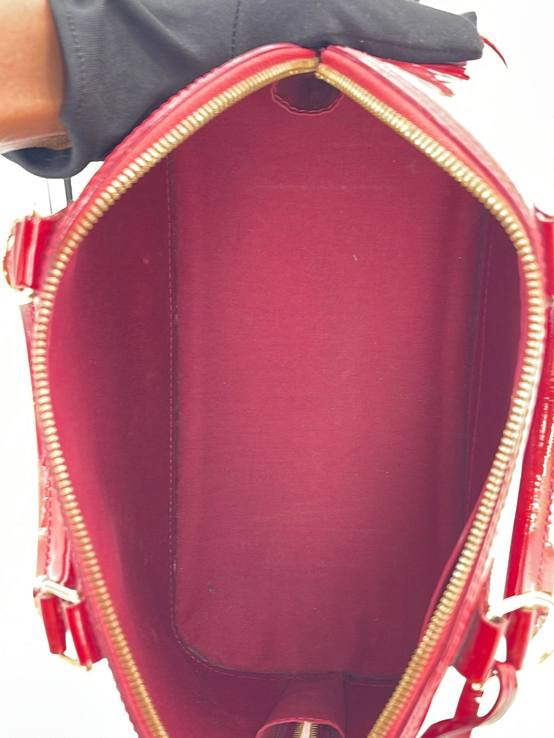 PRELOVED Louis Vuitton Red Monogram Vernis Alma PM Bag SN2163 070523