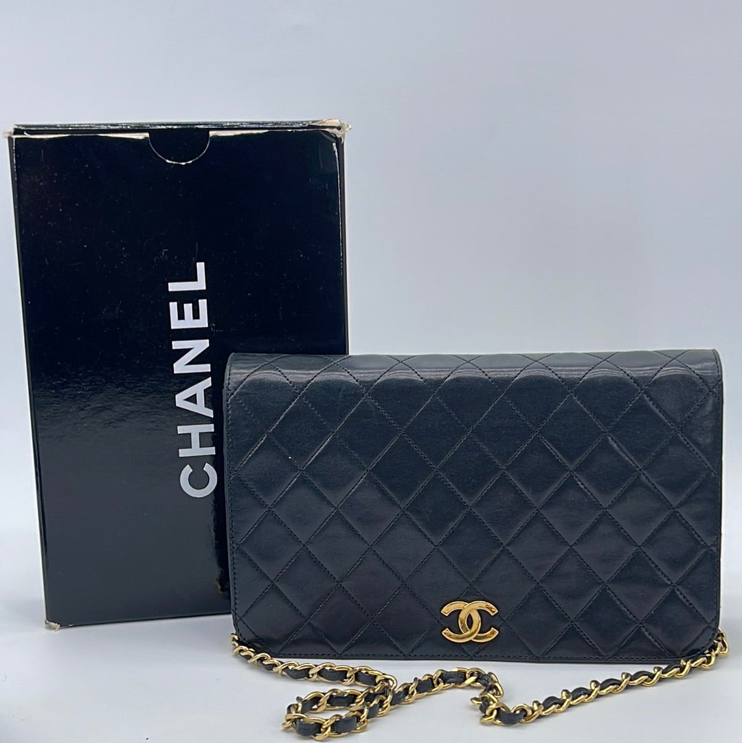 Giftable Preloved Chanel Lambskin Medium Single Flap Black Shoulder Bag 120235 071923 Off