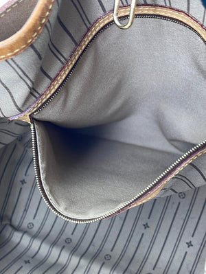 Louis Vuitton Delightful Handbag 325310