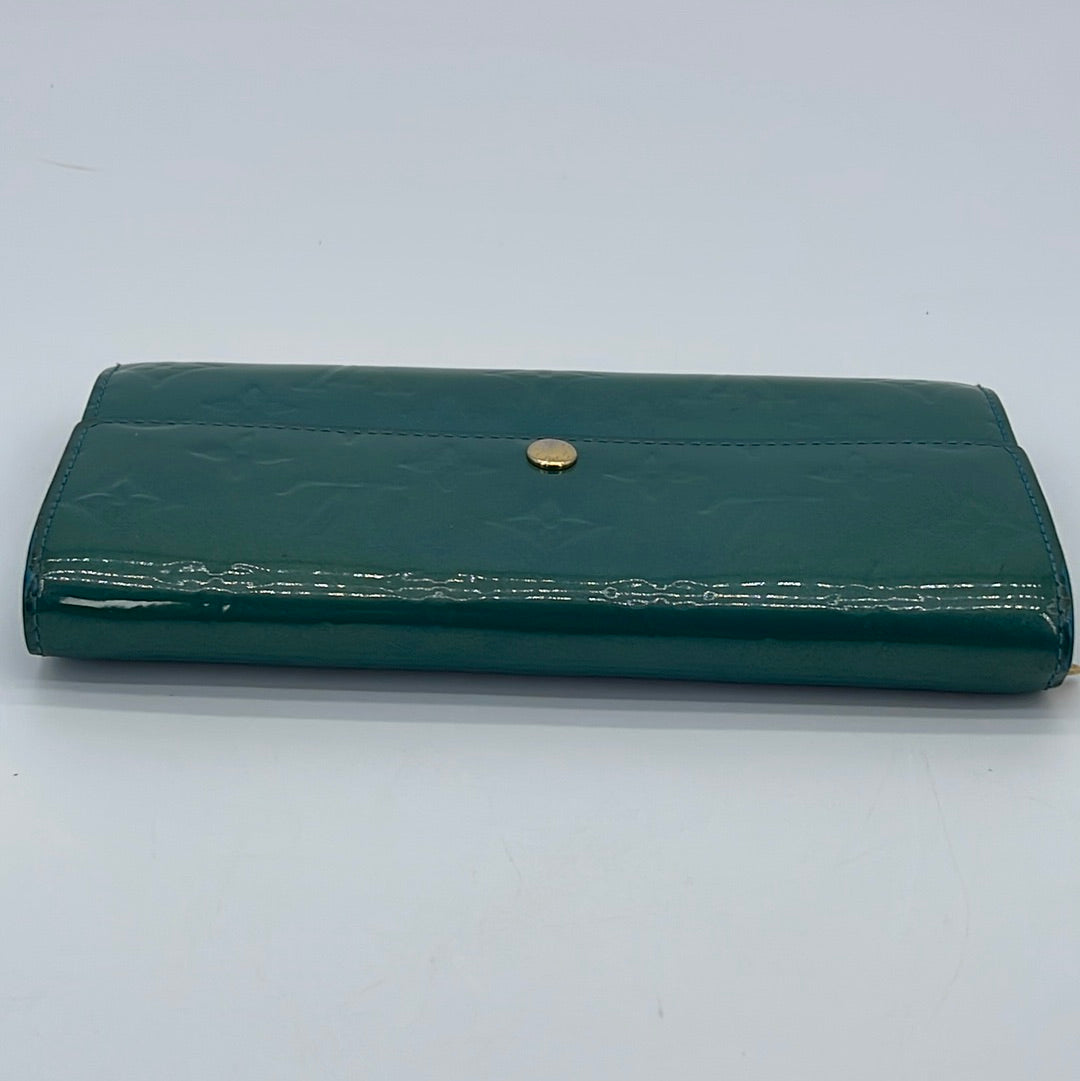 Authentic LV Monogram Dark Green Vernis Sarah Wallet for Sale in